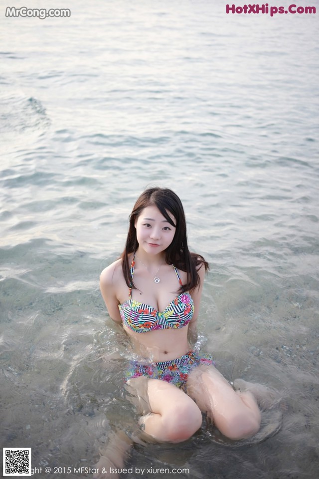 MFStar Vol.016: Bella Model (佘 贝拉) (51 photos)